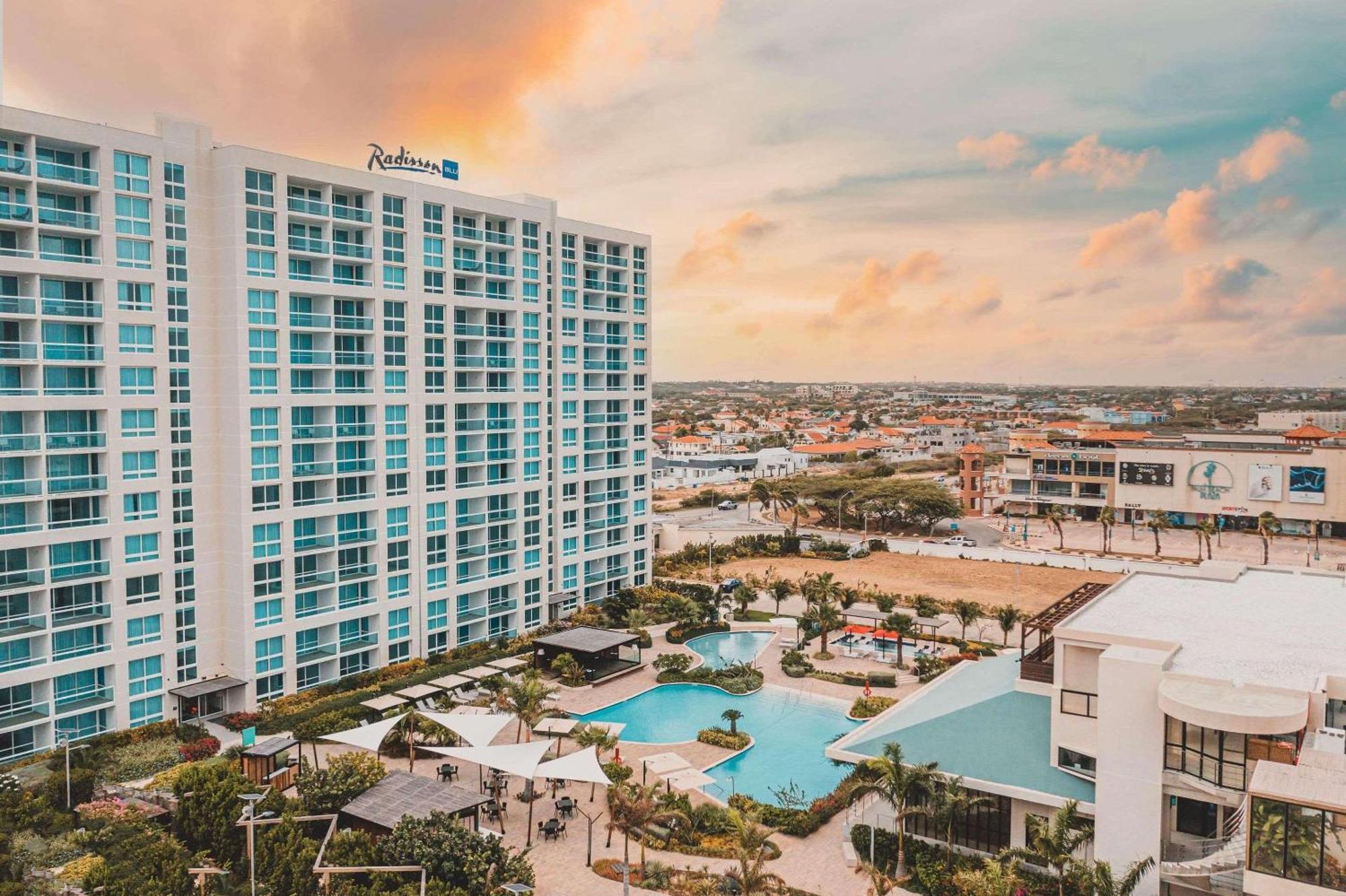 Hotel Radisson Blu Aruba Palm Beach Zewnętrze zdjęcie